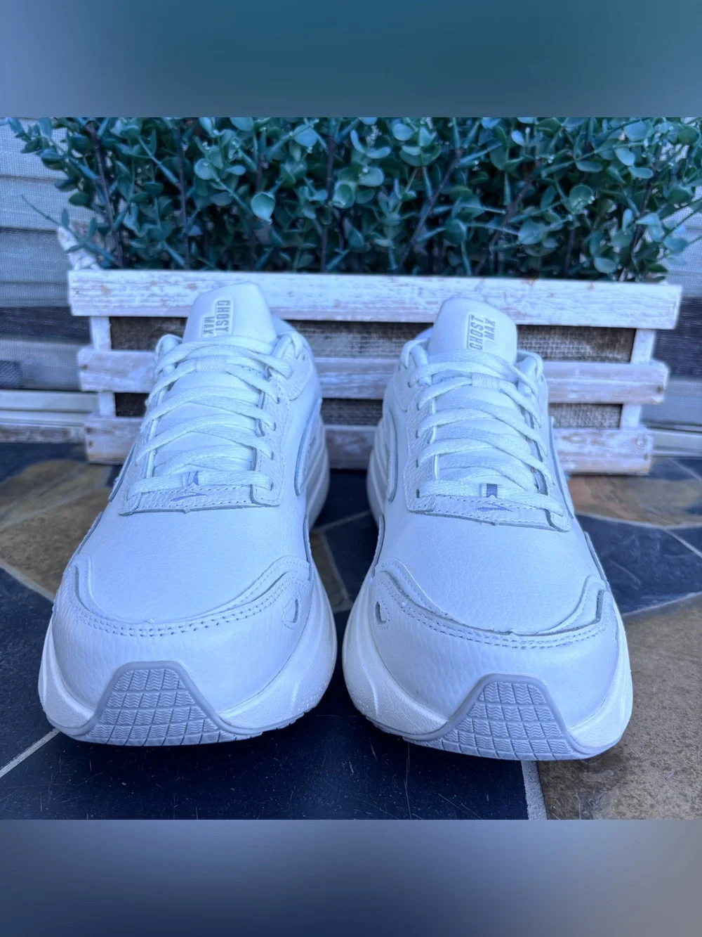 Brooks Ghost Max L White Leather Running Shoes Women’s 9.5 - Picture 4 of 11